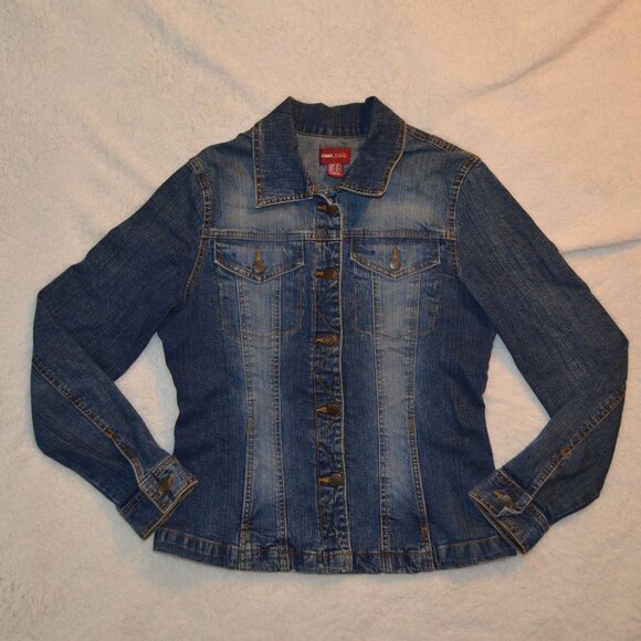 H&M denim jacket, long sleeve fitted blue denim with fading and button opening - Picture 1 of 14